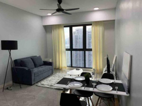 Kiara 163 ooak suites 6 Pax stay
